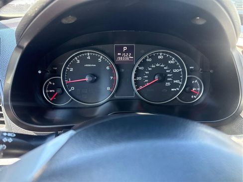 Used 2013 Subaru Outback 2.5i Premium w/ All-Weather Pkg AWD/4WD image 18