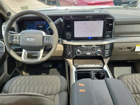 New 2026 Ford F250 Platinum w/ Platinum Plus Package AWD/4WD image 15