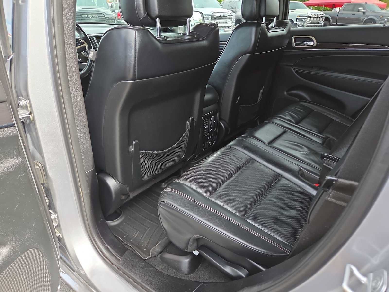 Used 2014 Jeep Grand Cherokee Overland AWD/4WD image 20
