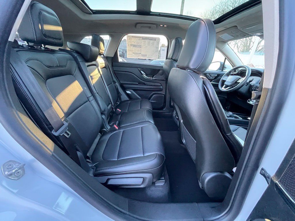 New 2026 Lincoln Corsair Reserve FWD image 22
