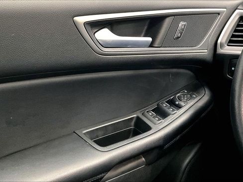 Used 2022 Ford Edge SEL w/ Convenience Package image 36