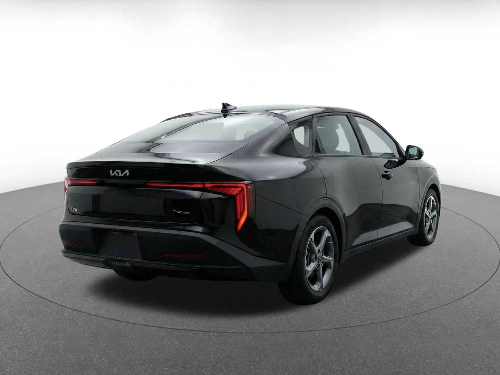 Used 2025 Kia K4 FWD image 8