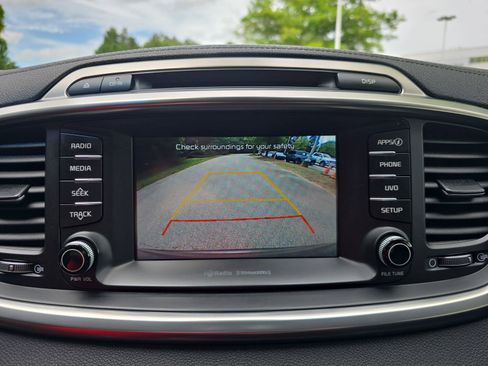 Used 2018 Kia Sorento EX w/ EX Advanced Touring Package FWD image 24