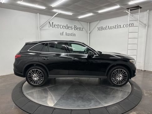 Used 2026 Mercedes-Benz GLC 300 image 8