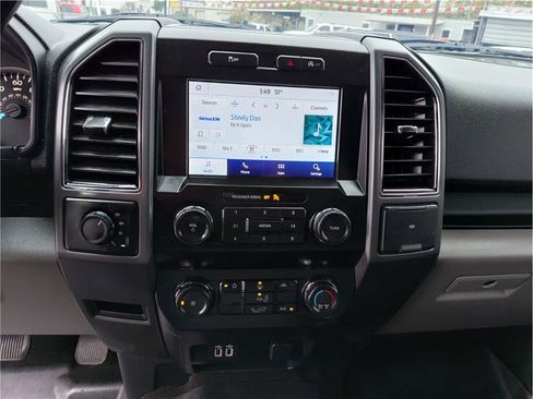 Used 2020 Ford F150 XLT image 6