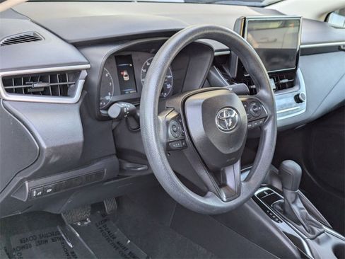 Used 2025 Toyota Corolla LE image 14