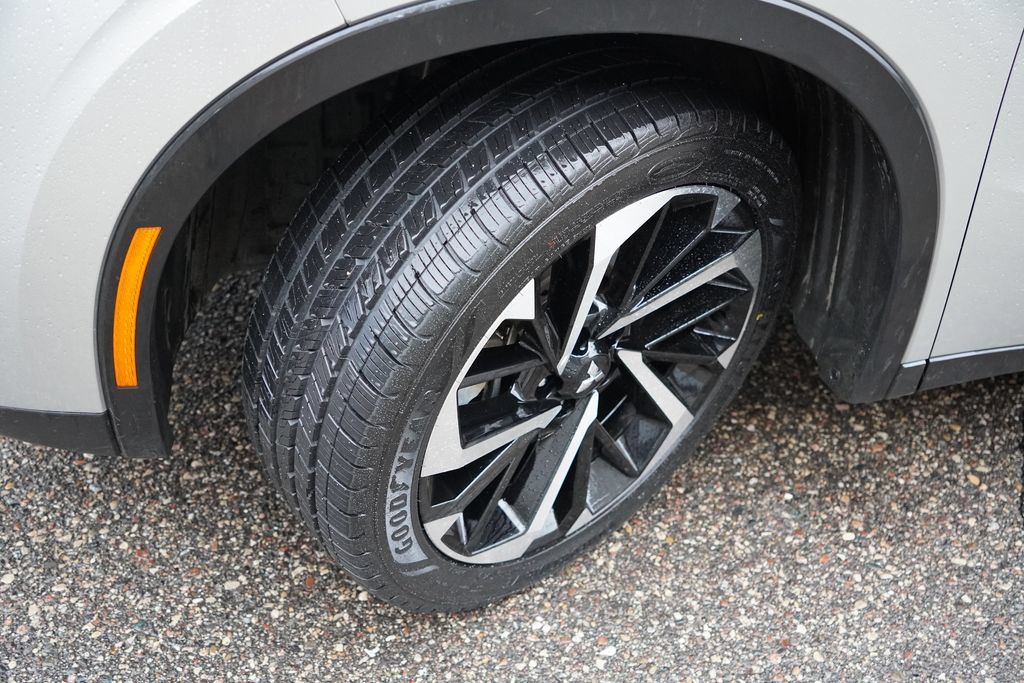 Used 2024 Mitsubishi Outlander SE AWD/4WD image 13