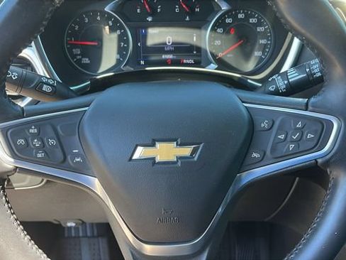 Used 2022 Chevrolet Equinox LT AWD/4WD image 11