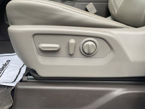 Used 2019 GMC Sierra 1500 SLT image 13