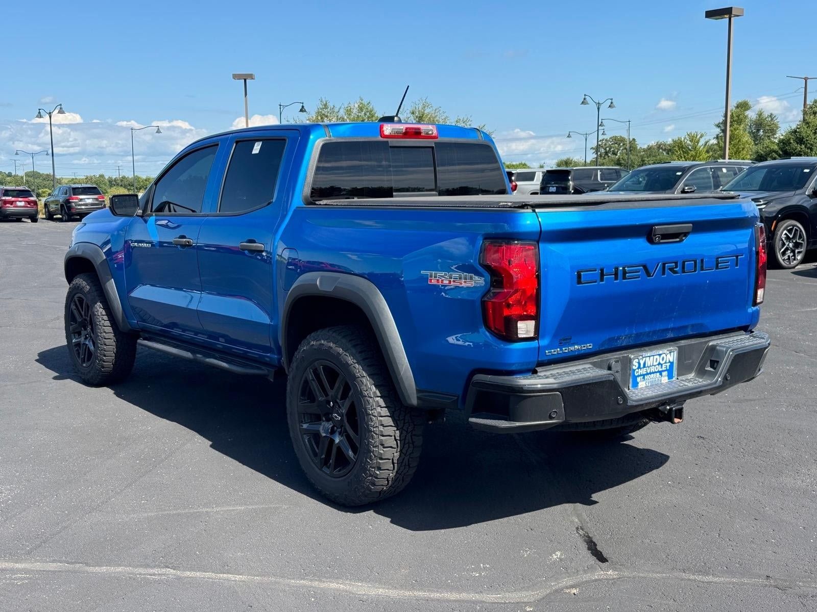 Used 2023 Chevrolet Colorado Trail Boss w/ Advanced Trailering Package AWD/4WD image 3