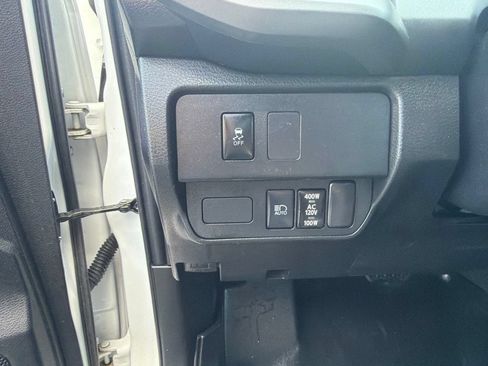 Used 2021 Toyota Tacoma TRD Off-Road w/ Technology Package AWD/4WD image 20