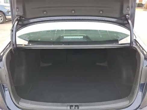 Used 2024 Toyota Corolla LE image 28