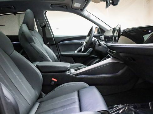 Certified 2025 Audi Q5 Premium Plus w/ Premium Plus image 18