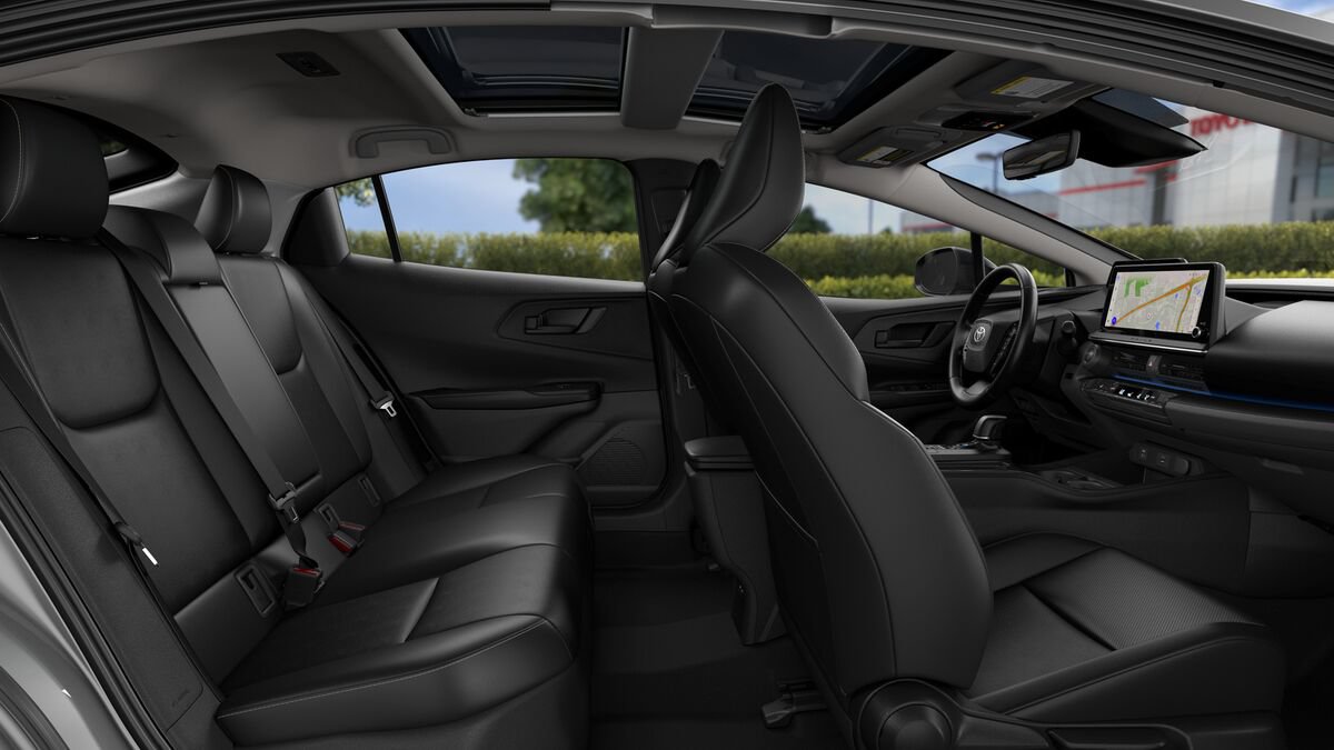 New 2027 Toyota Prius FWD image 24