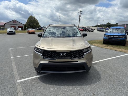 Used 2021 Kia Sorento S AWD/4WD image 2