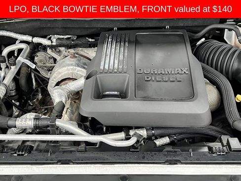 Used 2020 Chevrolet Silverado 1500 High Country w/ Technology Package image 9