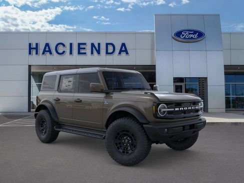 New 2026 Ford Bronco Outer Banks w/ Sasquatch Package AWD/4WD image 7
