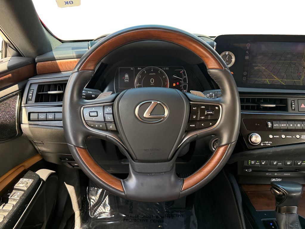 Used 2022 Lexus ES 350 Ultra Luxury w/ Accessory Package 2 FWD image 12