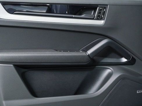 New 2026 Porsche Cayenne Coupe image 6