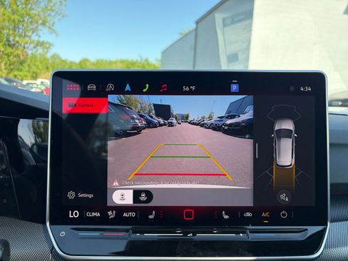 New 2026 Volkswagen Golf SE image 17