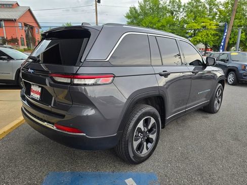 Used 2023 Jeep Grand Cherokee 4WD 4xe image 39