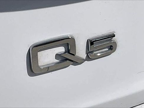 Used 2024 Audi Q5 2.0T Premium w/ Convenience Package AWD/4WD image 10