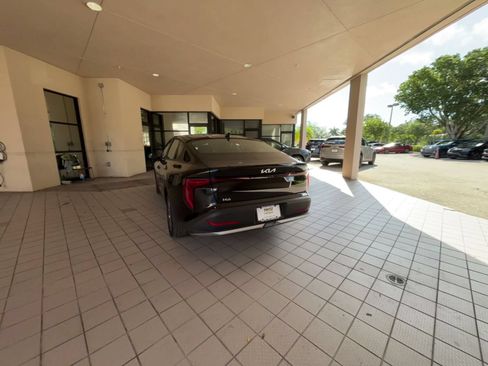 Used 2026 Kia K4 FWD image 9