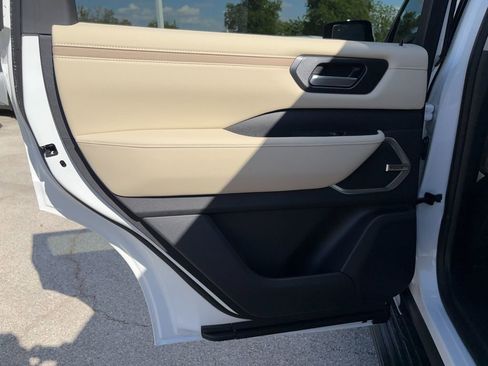 New 2026 Nissan Armada Platinum RWD image 23