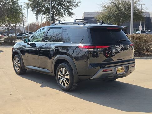 New 2026 Nissan Pathfinder SL image 5