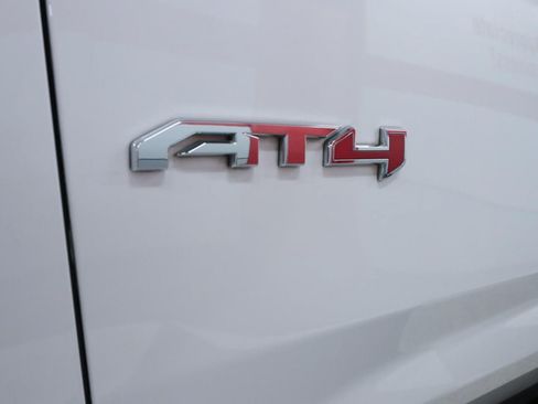 Used 2021 GMC Yukon XL AT4 w/ Technology Package AWD/4WD image 45