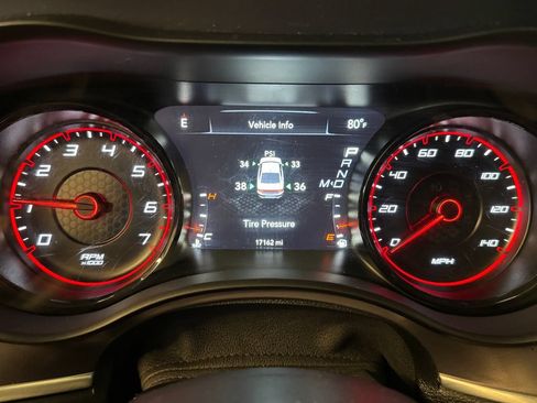 Used 2022 Dodge Charger SXT w/ Blacktop Package RWD image 10