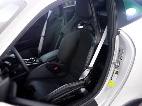 Certified 2026 Porsche 911 GT3 RWD image 5