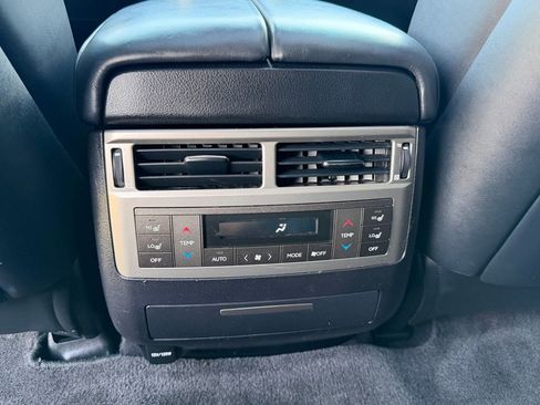 Used 2015 Lexus LX 570 4WD image 18