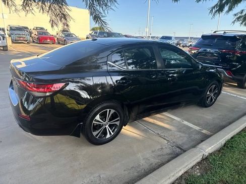 Used 2020 Nissan Sentra SV FWD image 3