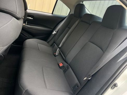 Used 2020 Toyota Corolla LE image 18