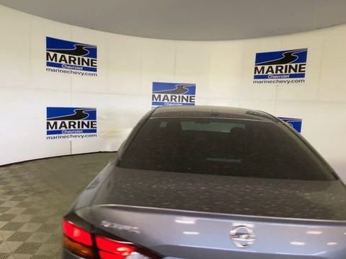 Used 2020 Nissan Altima 2.5 SR w/ Premium Package image 8