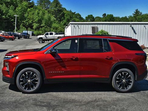 New 2026 Chevrolet Traverse LT w/ Sun and Wheel Package AWD/4WD image 4