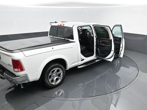 Used 2018 RAM 1500 Laramie image 27