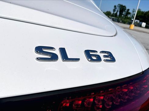 Used 2022 Mercedes-Benz SL 63 AMG 4MATIC image 31