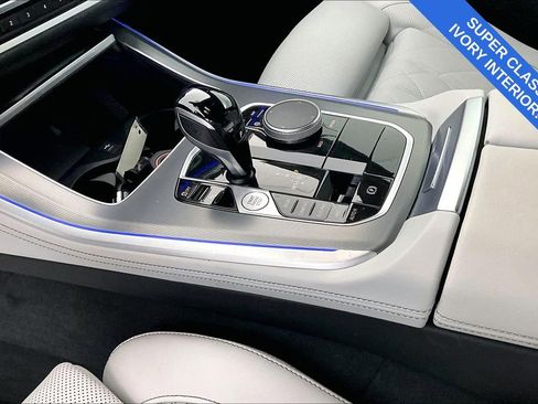 Used 2023 BMW X5 xDrive40i w/ M Sport Package image 18