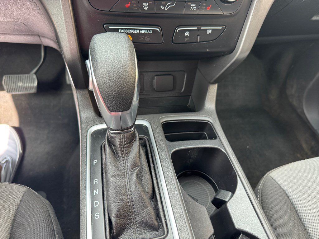 Used 2018 Ford Escape SE w/ SE Sync 3 Package AWD/4WD image 12