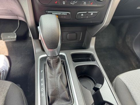 Used 2018 Ford Escape SE w/ SE Sync 3 Package image 12