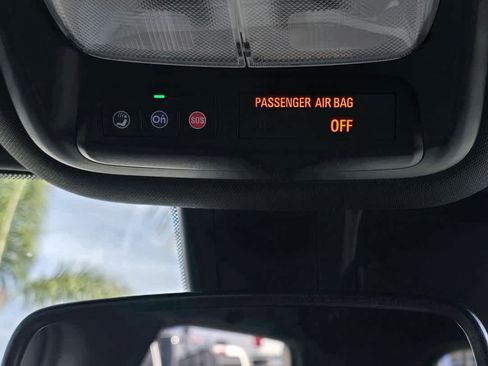 Used 2025 Chevrolet TrailBlazer ACTIV w/ Convenience Package FWD image 36