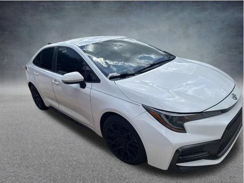 Used 2022 Toyota Corolla SE FWD image 9