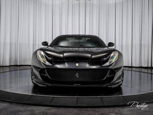 Used 2022 Ferrari 812 GTS RWD image 2