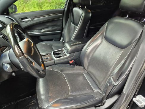 Used 2013 Chrysler 300 C AWD/4WD image 21