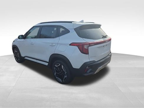 Used 2024 Kia Seltos SX w/ SX Sunroof Package image 8