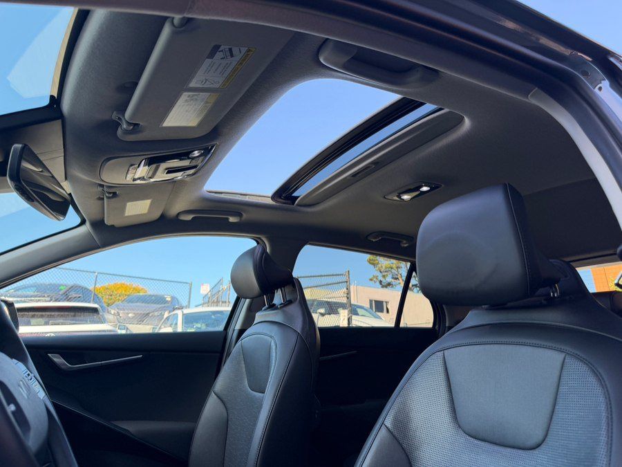 Used 2023 Kia Niro Wave FWD image 21