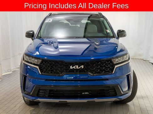 Used 2023 Kia Sorento S w/ Panoramic Sunroof Package FWD image 2
