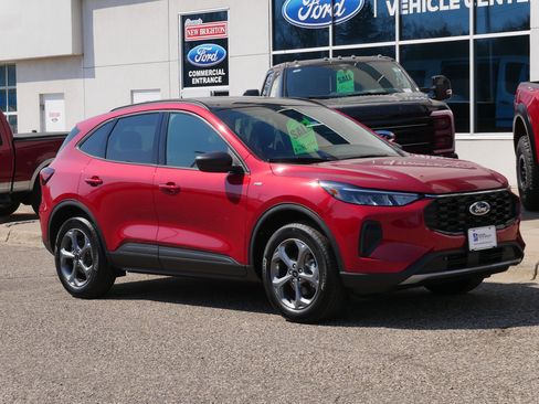 New 2025 Ford Escape ST-Line w/ Tech Pack #1 AWD/4WD image 5
